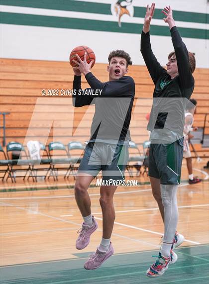 Thumbnail 1 in Peninsula vs. Central Catholic (Cactus Jam Tournament) photogallery.