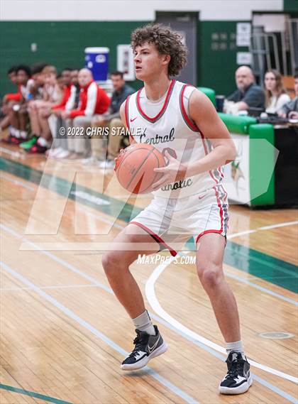 Thumbnail 3 in Peninsula vs. Central Catholic (Cactus Jam Tournament) photogallery.