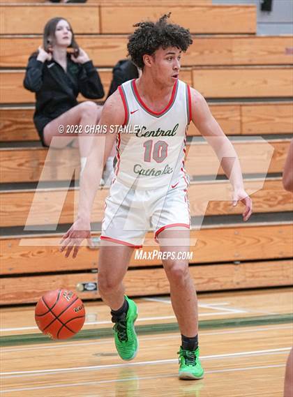 Thumbnail 1 in Peninsula vs. Central Catholic (Cactus Jam Tournament) photogallery.