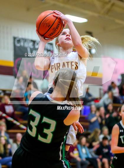 Thumbnail 2 in Tioga @ Collinsville photogallery.
