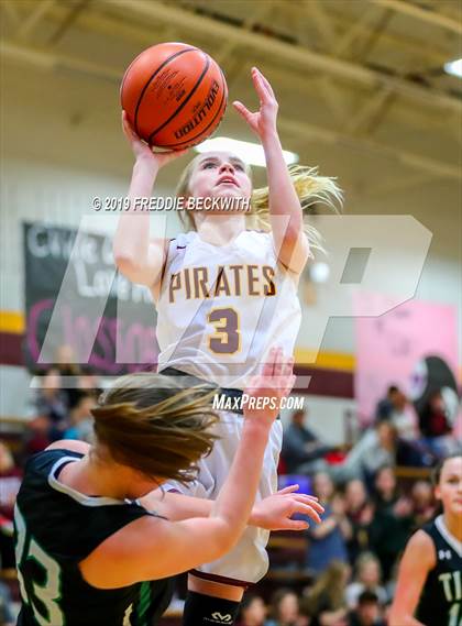 Thumbnail 3 in Tioga @ Collinsville photogallery.