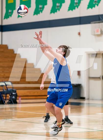 Thumbnail 1 in Indianapolis Bishop Chatard @ Cathedral photogallery.
