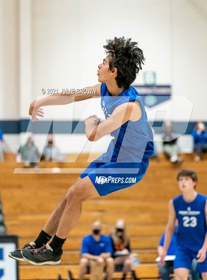 Thumbnail 2 in Indianapolis Bishop Chatard @ Cathedral photogallery.