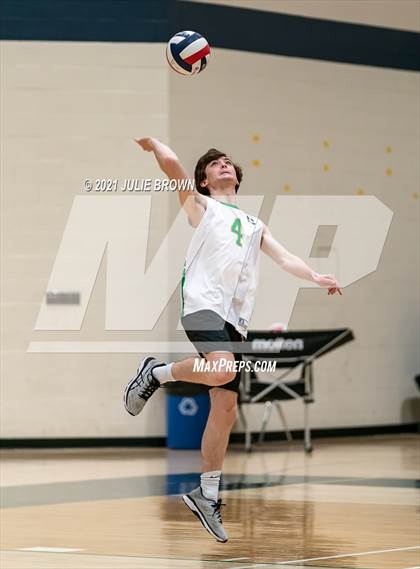 Thumbnail 2 in Indianapolis Bishop Chatard @ Cathedral photogallery.
