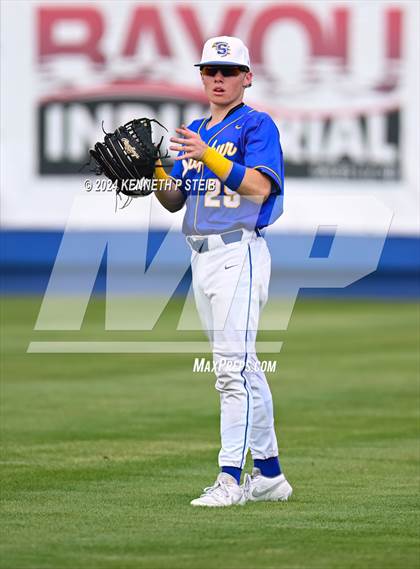 Thumbnail 2 in East Ascension @ Sulphur (LHSAA Division I Non-Select Bi-District) photogallery.