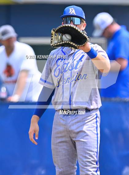 Thumbnail 3 in East Ascension @ Sulphur (LHSAA Division I Non-Select Bi-District) photogallery.