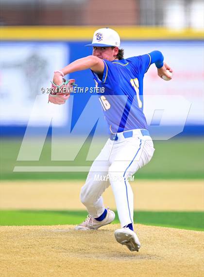 Thumbnail 2 in East Ascension @ Sulphur (LHSAA Division I Non-Select Bi-District) photogallery.