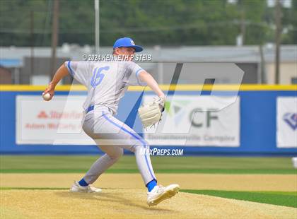 Thumbnail 1 in East Ascension @ Sulphur (LHSAA Division I Non-Select Bi-District) photogallery.