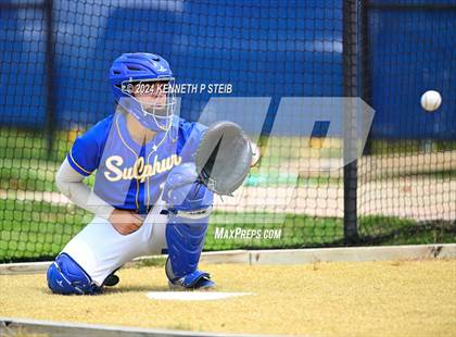 Thumbnail 3 in East Ascension @ Sulphur (LHSAA Division I Non-Select Bi-District) photogallery.