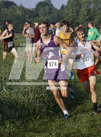Thumbnail 3 in Huntington North Invitational photogallery.