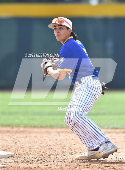 Thumbnail 1 in Palos Verdes vs. Bishop Amat (Diamond National Classic) photogallery.