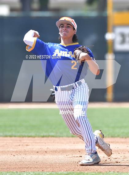 Thumbnail 2 in Palos Verdes vs. Bishop Amat (Diamond National Classic) photogallery.