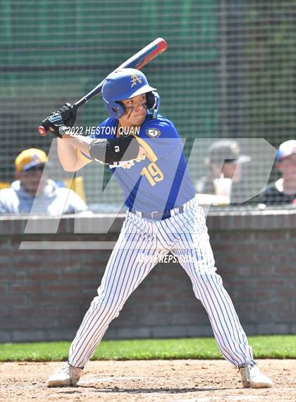 Thumbnail 2 in Palos Verdes vs. Bishop Amat (Diamond National Classic) photogallery.
