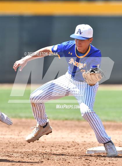 Thumbnail 1 in Palos Verdes vs. Bishop Amat (Diamond National Classic) photogallery.