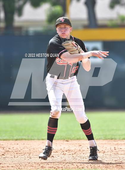 Thumbnail 2 in Palos Verdes vs. Bishop Amat (Diamond National Classic) photogallery.