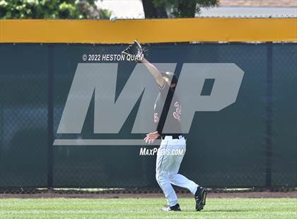 Thumbnail 3 in Palos Verdes vs. Bishop Amat (Diamond National Classic) photogallery.