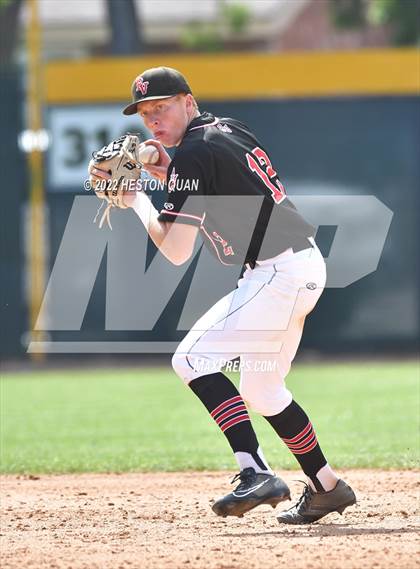 Thumbnail 3 in Palos Verdes vs. Bishop Amat (Diamond National Classic) photogallery.