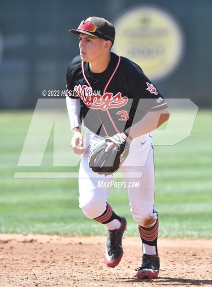 Thumbnail 3 in Palos Verdes vs. Bishop Amat (Diamond National Classic) photogallery.