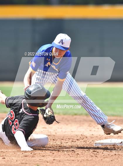 Thumbnail 3 in Palos Verdes vs. Bishop Amat (Diamond National Classic) photogallery.