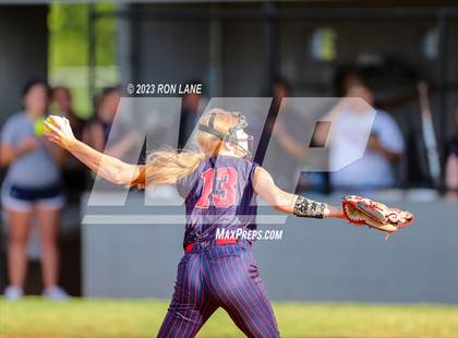 Thumbnail 2 in Ponca City @ Mustang photogallery.