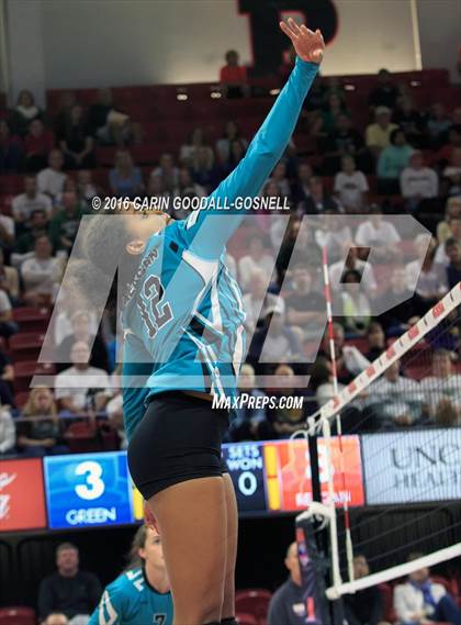 Thumbnail 2 in Green Hope vs. Ronald Reagan (NCHSAA 4A Final) photogallery.