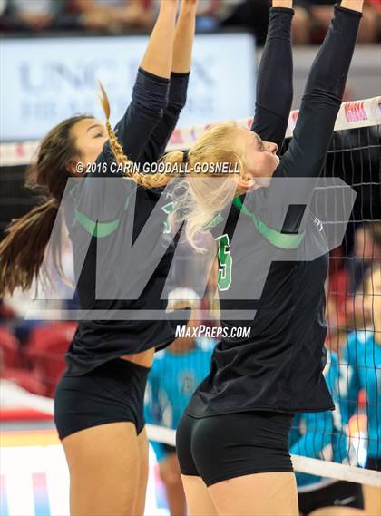 Thumbnail 3 in Green Hope vs. Ronald Reagan (NCHSAA 4A Final) photogallery.