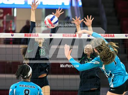 Thumbnail 2 in Green Hope vs. Ronald Reagan (NCHSAA 4A Final) photogallery.