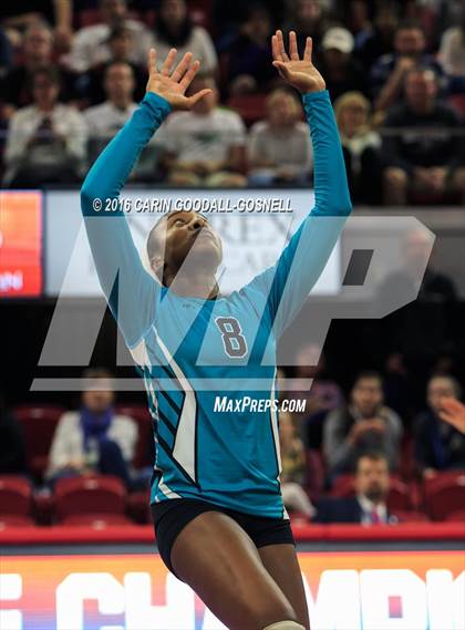 Thumbnail 1 in Green Hope vs. Ronald Reagan (NCHSAA 4A Final) photogallery.