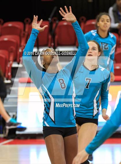 Thumbnail 3 in Green Hope vs. Ronald Reagan (NCHSAA 4A Final) photogallery.