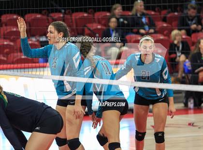 Thumbnail 2 in Green Hope vs. Ronald Reagan (NCHSAA 4A Final) photogallery.