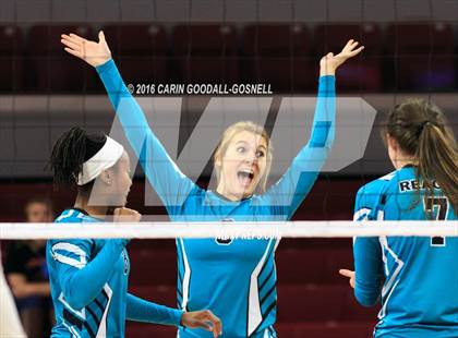 Thumbnail 2 in Green Hope vs. Ronald Reagan (NCHSAA 4A Final) photogallery.
