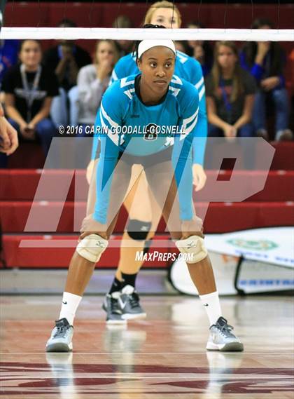 Thumbnail 2 in Green Hope vs. Ronald Reagan (NCHSAA 4A Final) photogallery.