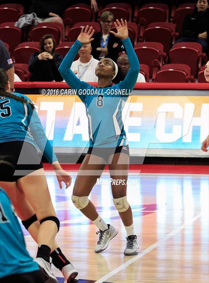 Thumbnail 3 in Green Hope vs. Ronald Reagan (NCHSAA 4A Final) photogallery.