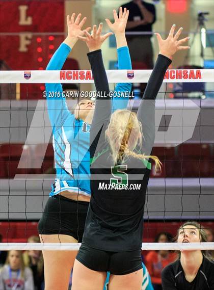 Thumbnail 3 in Green Hope vs. Ronald Reagan (NCHSAA 4A Final) photogallery.