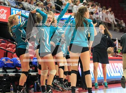 Thumbnail 2 in Green Hope vs. Ronald Reagan (NCHSAA 4A Final) photogallery.