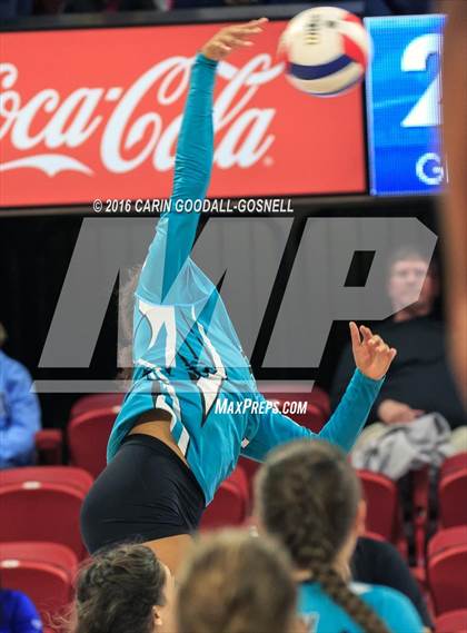 Thumbnail 2 in Green Hope vs. Ronald Reagan (NCHSAA 4A Final) photogallery.