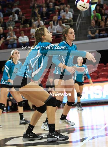 Thumbnail 3 in Green Hope vs. Ronald Reagan (NCHSAA 4A Final) photogallery.