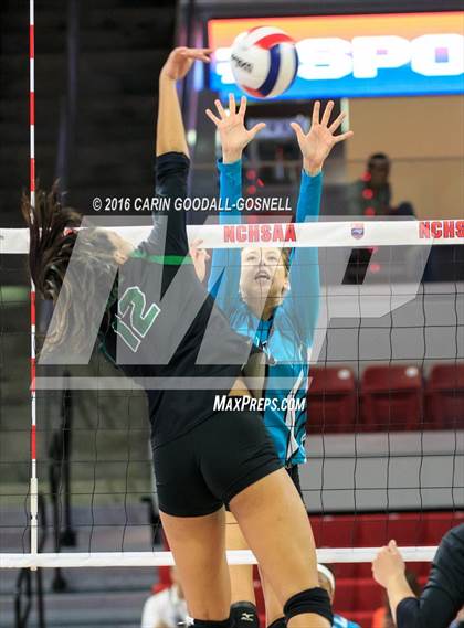Thumbnail 1 in Green Hope vs. Ronald Reagan (NCHSAA 4A Final) photogallery.