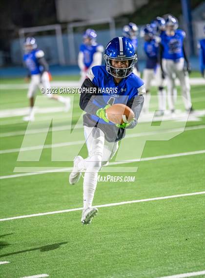 Thumbnail 2 in Narbonne vs. Palisades (CIF LAC Division 1 Semifinal) photogallery.