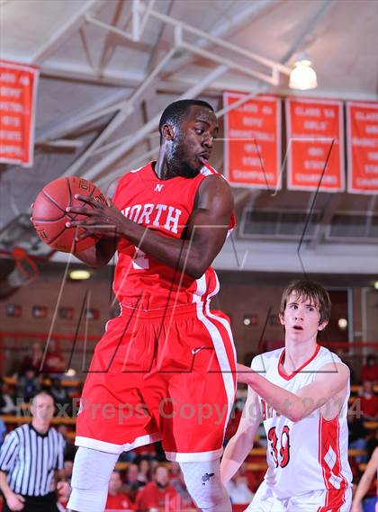 Thumbnail 2 in McPherson vs Wichita North (McPherson Invitational) photogallery.