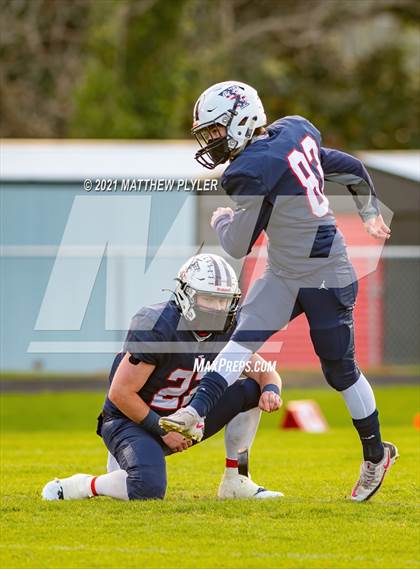 Thumbnail 1 in Goldsboro @ Terry Sanford (Homecoming game) photogallery.