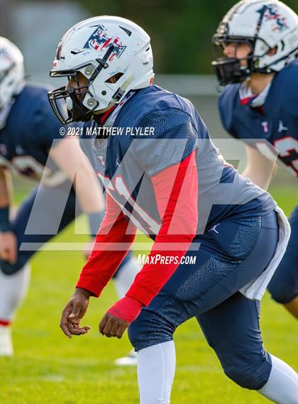 Thumbnail 1 in Goldsboro @ Terry Sanford (Homecoming game) photogallery.
