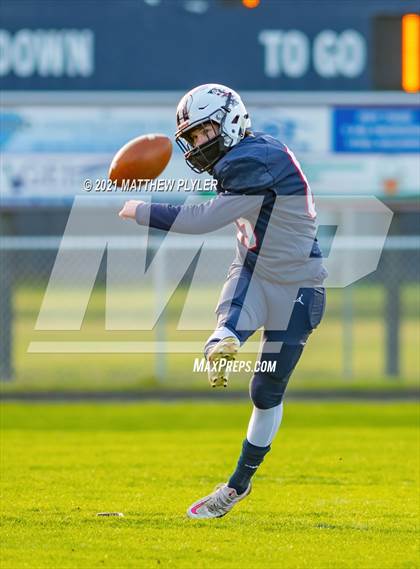 Thumbnail 1 in Goldsboro @ Terry Sanford (Homecoming game) photogallery.