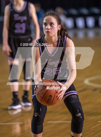 Thumbnail 2 in Lake Washington vs. Eastside Catholic (WIAA 3A Semifinal) photogallery.