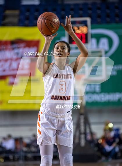 Thumbnail 2 in Lake Washington vs. Eastside Catholic (WIAA 3A Semifinal) photogallery.