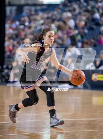 Thumbnail 2 in Lake Washington vs. Eastside Catholic (WIAA 3A Semifinal) photogallery.