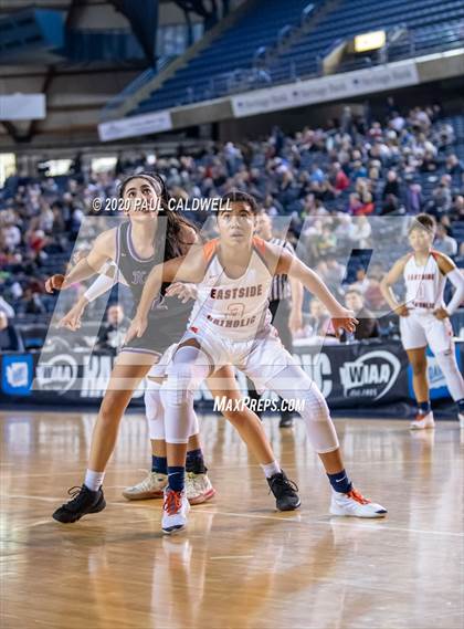 Thumbnail 1 in Lake Washington vs. Eastside Catholic (WIAA 3A Semifinal) photogallery.
