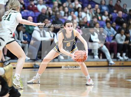 Thumbnail 1 in Streetsboro vs. Laurel (OHSAA D2 Regional Final) photogallery.