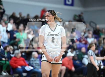 Thumbnail 1 in Streetsboro vs. Laurel (OHSAA D2 Regional Final) photogallery.