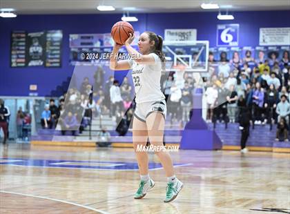 Thumbnail 3 in Streetsboro vs. Laurel (OHSAA D2 Regional Final) photogallery.
